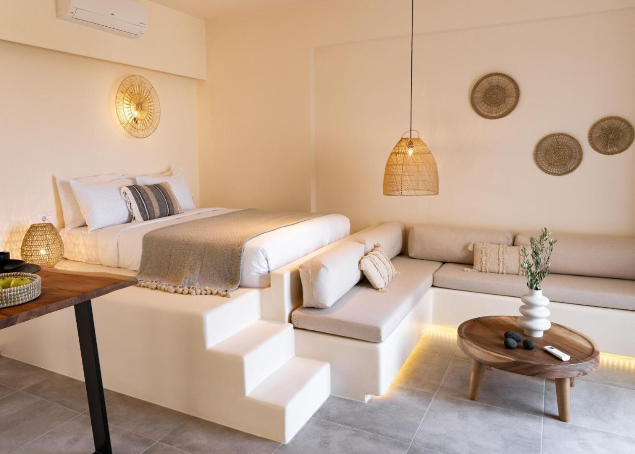 Pýrgos Maeva Suites Santorini מראה חיצוני תמונה