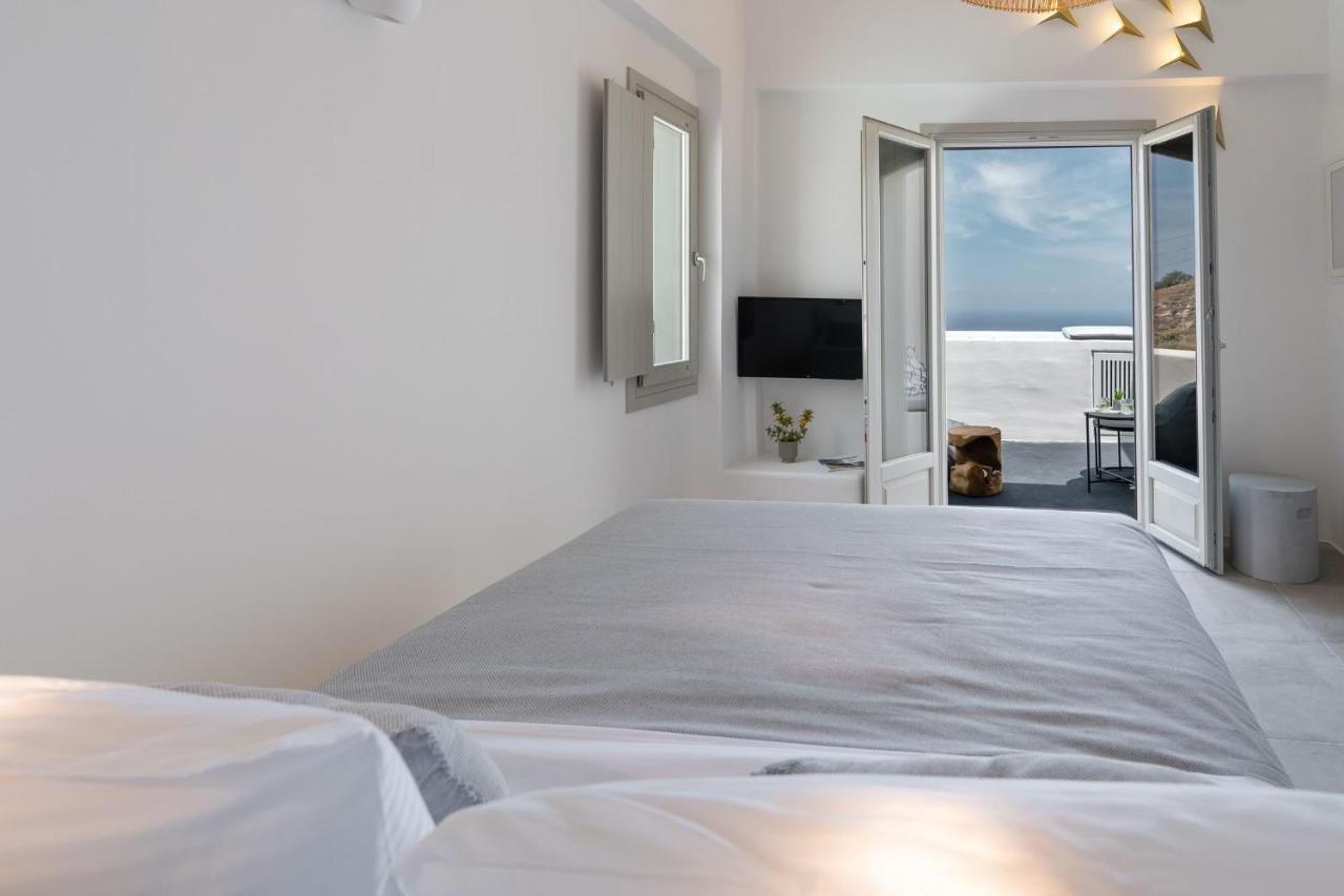Pýrgos Maeva Suites Santorini מראה חיצוני תמונה