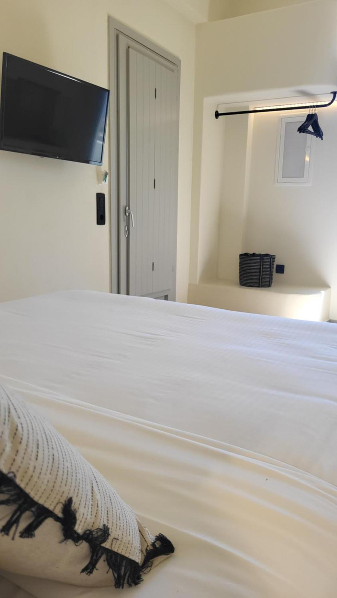 Pýrgos Maeva Suites Santorini מראה חיצוני תמונה