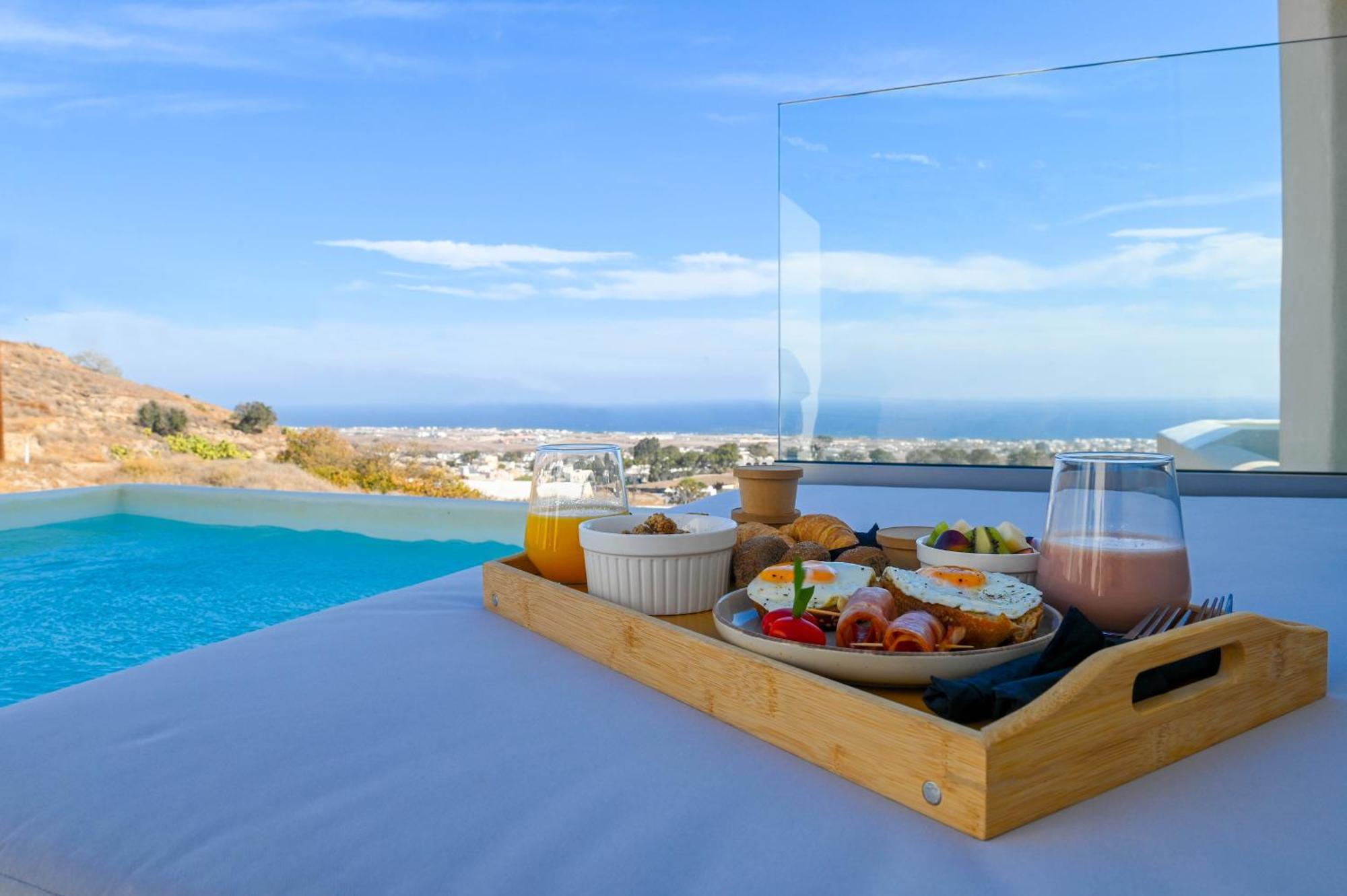 Pýrgos Maeva Suites Santorini מראה חיצוני תמונה